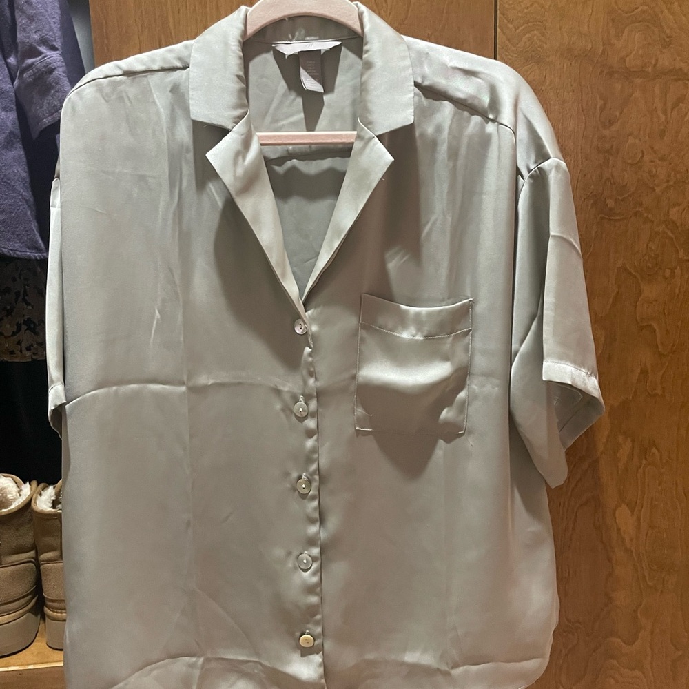 H&M satin top